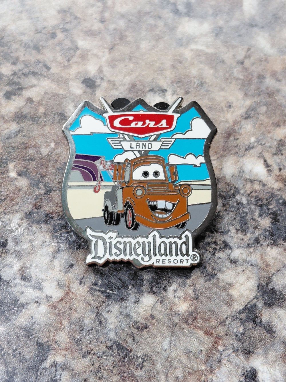 Rare 2013 Disney Pixar Cars Mater Cars Land Tow Disneyland Resort Collectors Pin